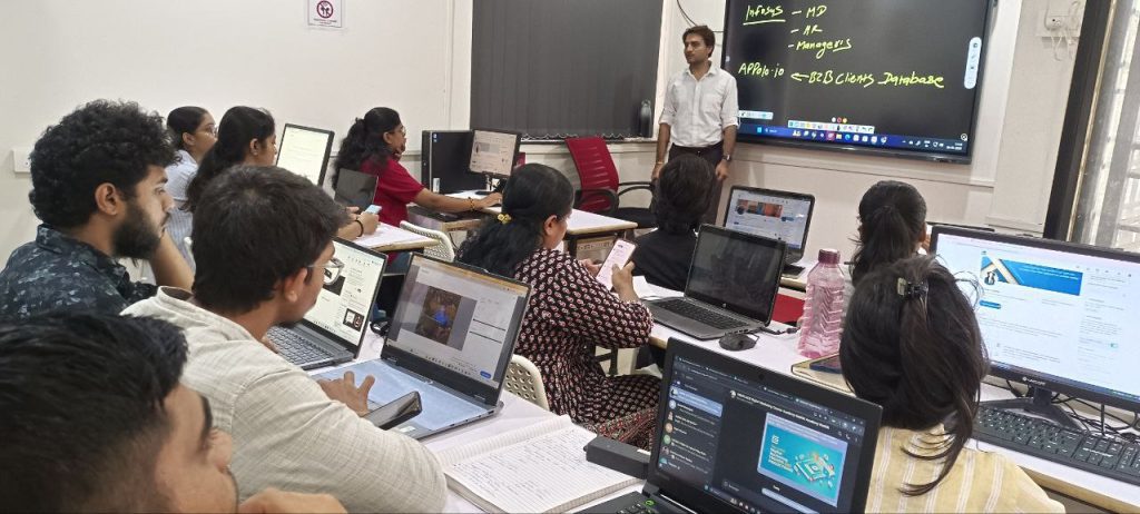 Digital Marketing Course Nashik Is Learning Students Offline With Expert.